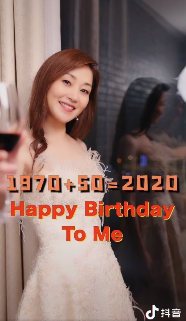 萬綺雯上海遊船河曬凍齡美貌 離巢TVB後北上開民宿做老闆 