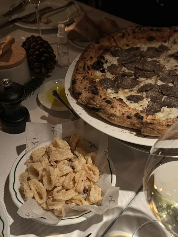 吳千語飛法國慶祝結婚一周年 放閃照一動作透露小心機 再被質疑懷孕 