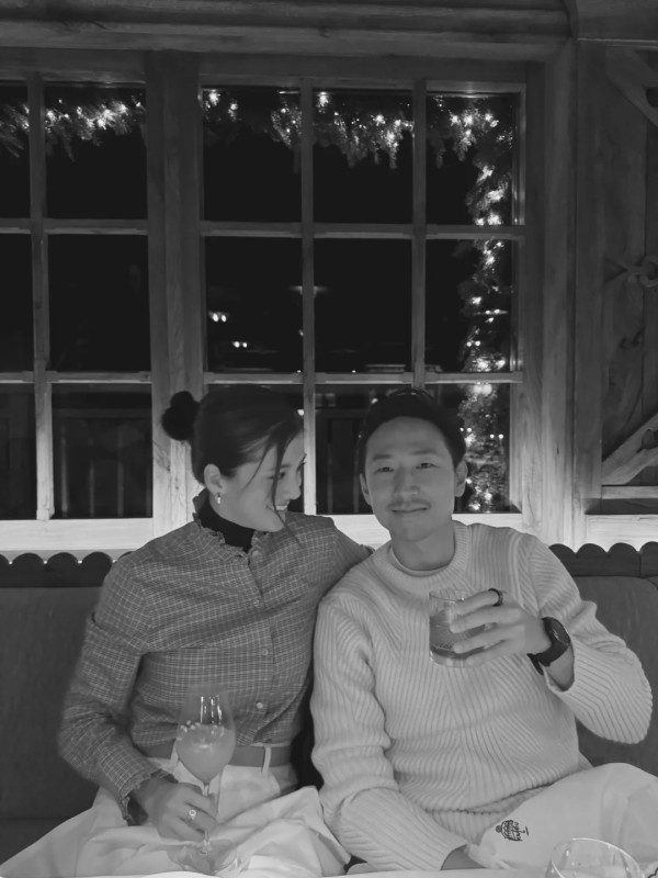 吳千語飛法國慶祝結婚一周年 放閃照一動作透露小心機 再被質疑懷孕 