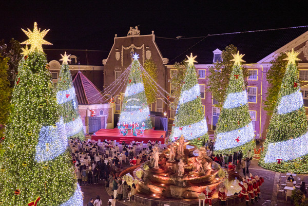 長崎豪斯登堡聖誕活動開催!歐陸風打卡位 3層旋轉木馬/巨型聖誕樹/7萬盞LED摩天輪