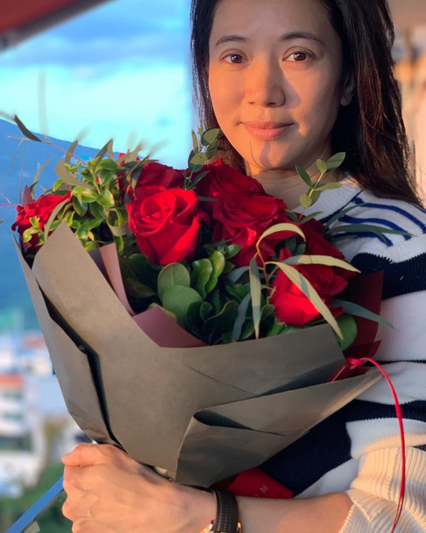 張智霖袁詠儀全家日本過聖誕 魔童暴風成長 網民激讚帥度不輸爸爸 