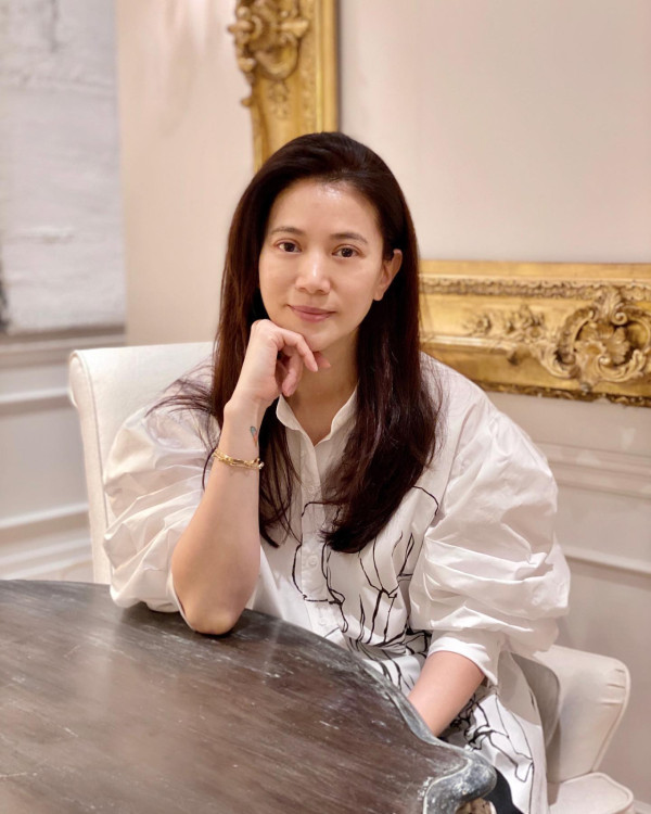 張智霖袁詠儀全家日本過聖誕 魔童暴風成長 網民激讚帥度不輸爸爸 