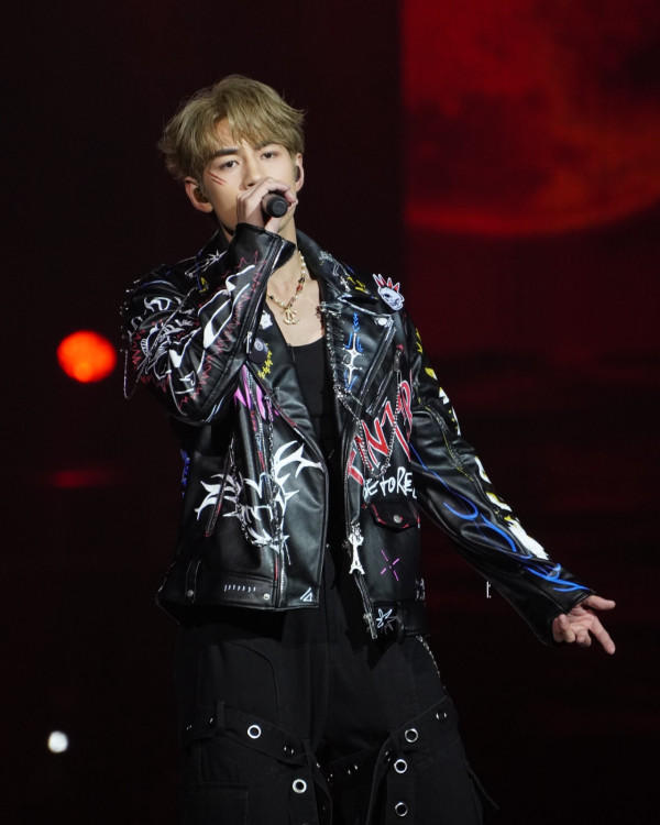 米蘭時裝週|Jeffrey魏浚笙顏值贏絕全場國際級靚仔!操肌減肥後狀態大勇