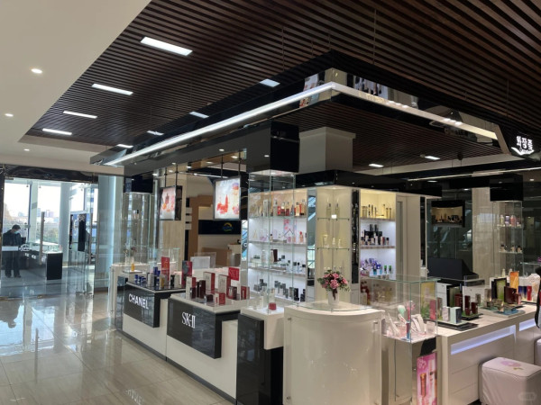 中國留學生公開北韓百貨公司真面目 多款日貨名牌供選購 恍如去了日本旅行