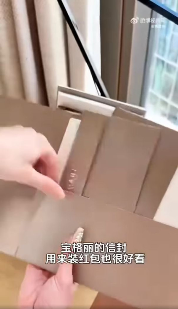 日本打工內地人呻港人嫌棄說普通話 網民批：你打工仲要客人遷就你？ 