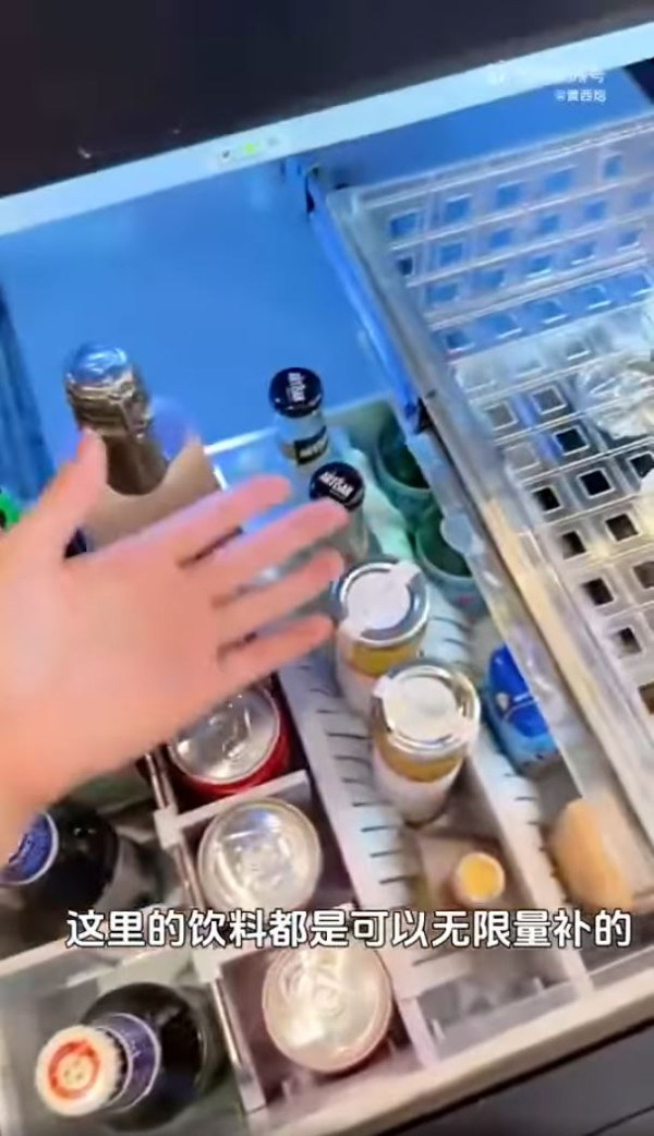 日本打工內地人呻港人嫌棄說普通話 網民批：你打工仲要客人遷就你？ 