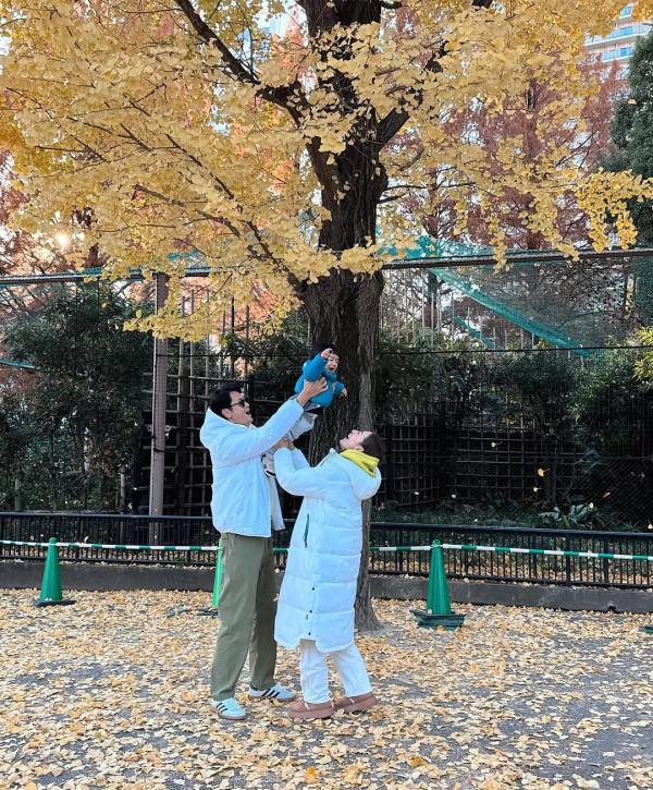 江若琳車禍後遊日散心曬全家福 老公蕭唯展「玩命式」留言反被讚窩心 