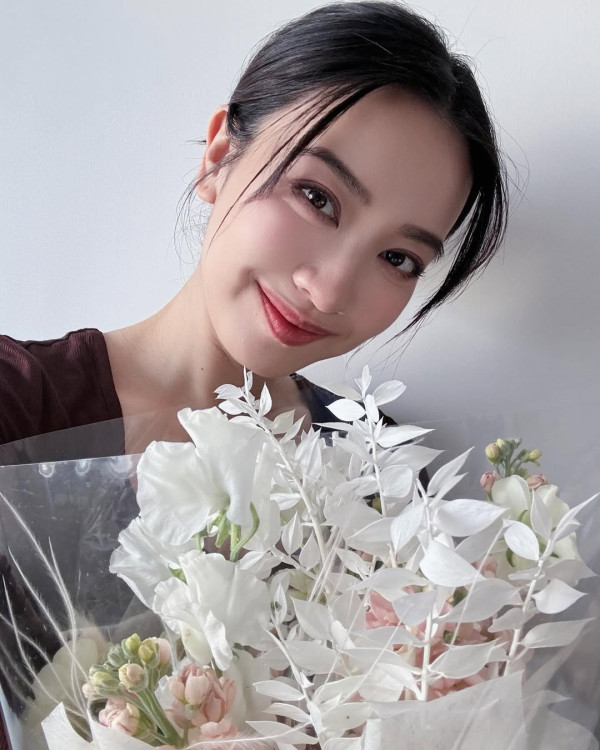 朱千雪難得高調放閃晒恩愛！與醫生老公面貼面甜蜜合照 正面樣激罕曝光