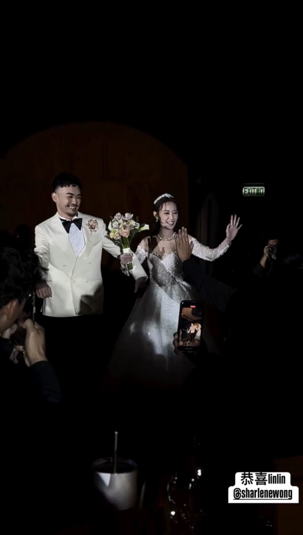 前TVB小花王虹茵與圈外男友結婚  索爆姊妹團曝光！因老公一段謝詞當場感動落淚