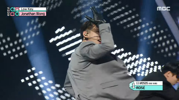 韓國二代女團成員曬香港取景婚照!霓虹燈/電車景拍出港式復古氛圍