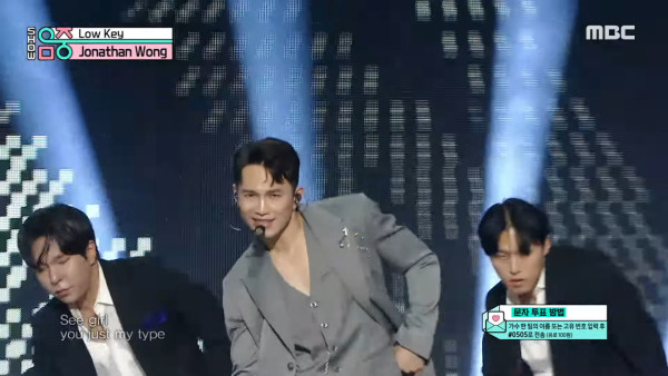 韓國二代女團成員曬香港取景婚照!霓虹燈/電車景拍出港式復古氛圍