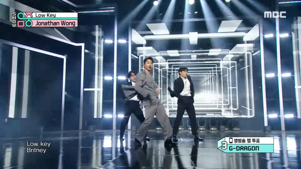 韓國二代女團成員曬香港取景婚照!霓虹燈/電車景拍出港式復古氛圍