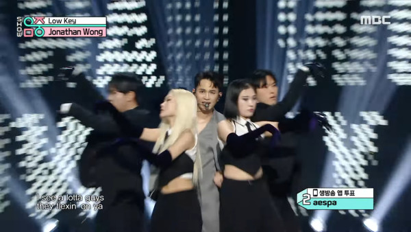 韓國二代女團成員曬香港取景婚照!霓虹燈/電車景拍出港式復古氛圍