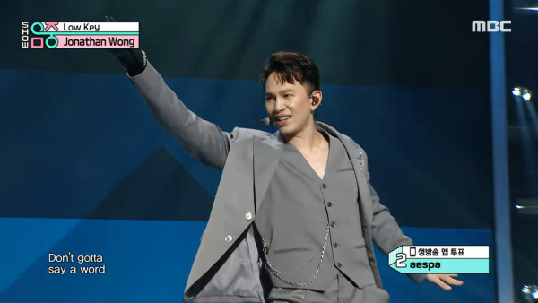 韓國二代女團成員曬香港取景婚照!霓虹燈/電車景拍出港式復古氛圍