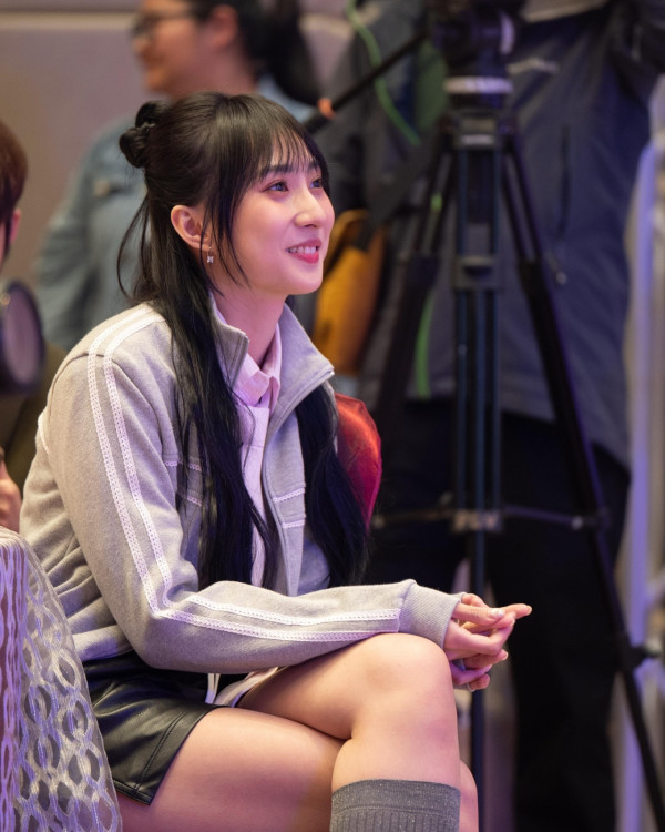 鍾柔美Yumi親證成功升讀香港大學新聞系 DSE失利後發奮讀副學士兼顧演藝