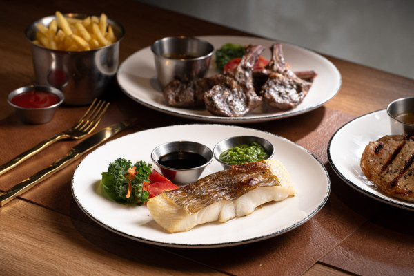 銅鑼灣美食｜新店平價低調高質扒房   澳洲M8和牛里脊／油封鴨腿／安格斯級封門柳／法式油封鴨腿  附2大新張開幕優惠