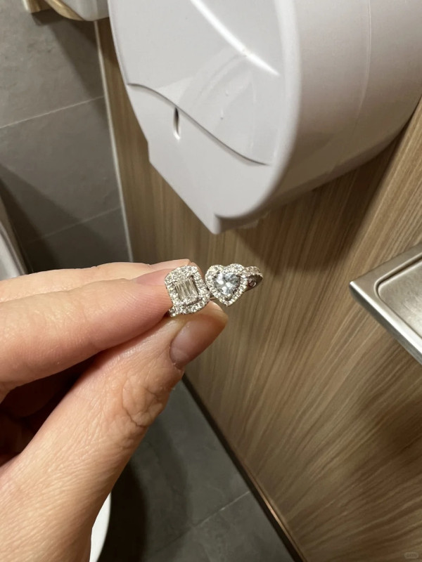 內地客呻日本核輻射導致傷口增生 網民意見一面倒：每天著防輻射服出門？ 