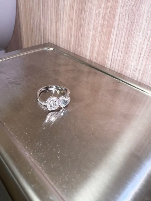 內地客呻日本核輻射導致傷口增生 網民意見一面倒：每天著防輻射服出門？ 