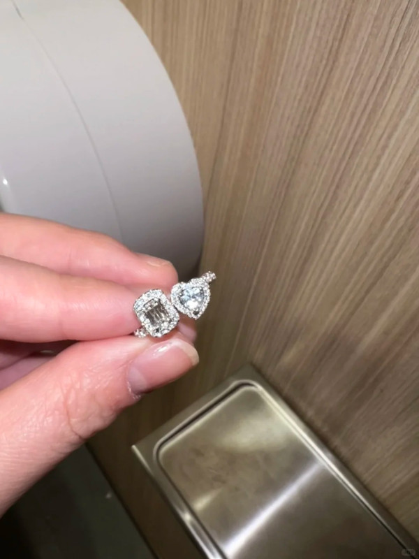 內地客呻日本核輻射導致傷口增生 網民意見一面倒：每天著防輻射服出門？ 