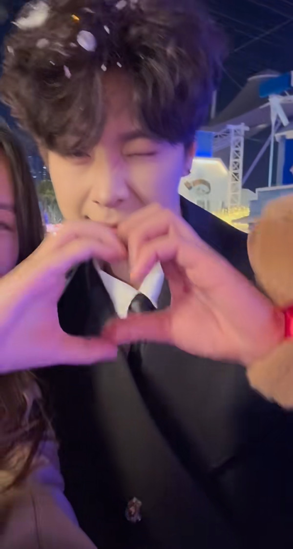 聖誕節歡樂谷再推男色經濟 爆肌型男全面進場 季節限定可一不可再