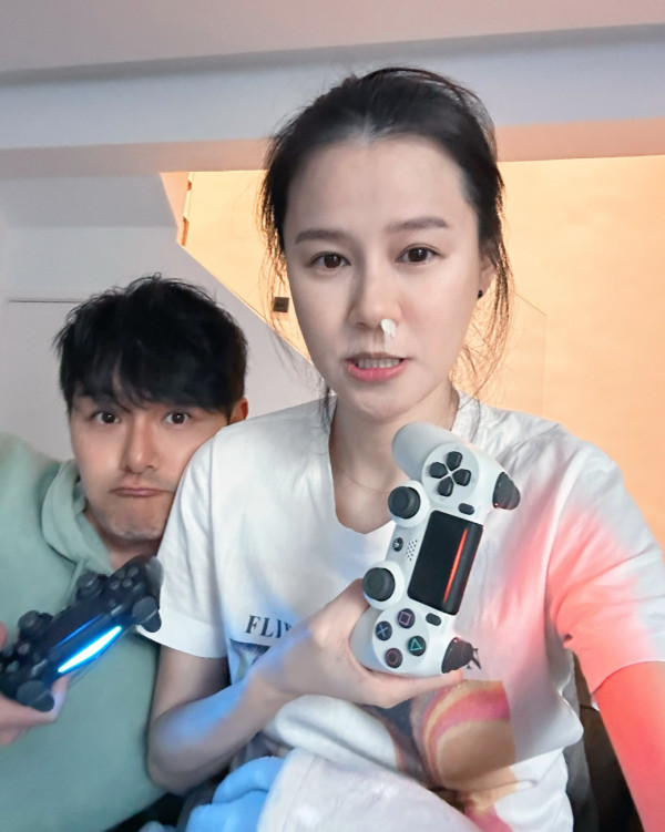 蕭正楠黃翠如千呎愛巢曝光