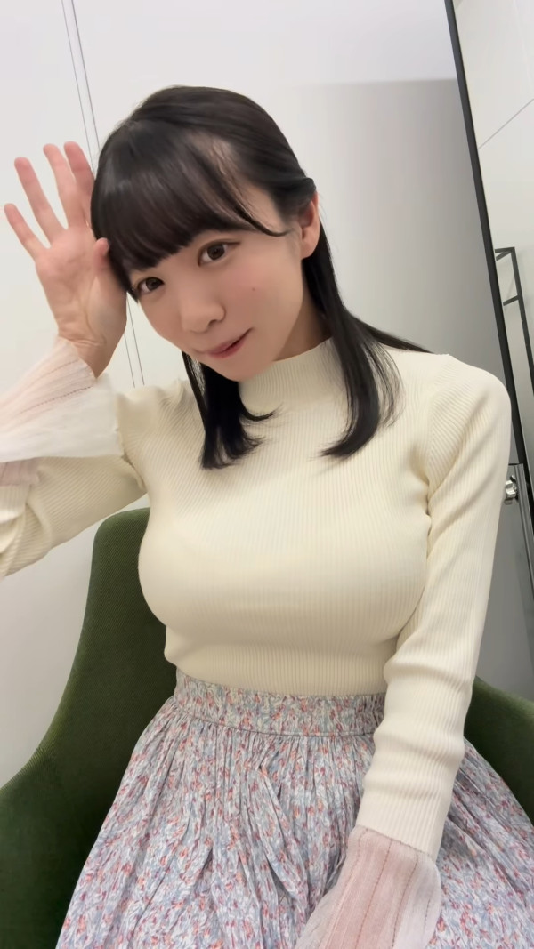 日本美女Coser疑偷電單車被捕 真身竟是39歲大叔 網民：1線索早見端倪 