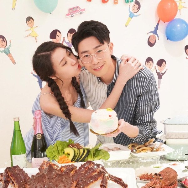 TVB一線主持與女友飛韓國過聖誕 拍拖12年勁恩愛 曾被公開施壓催婚 