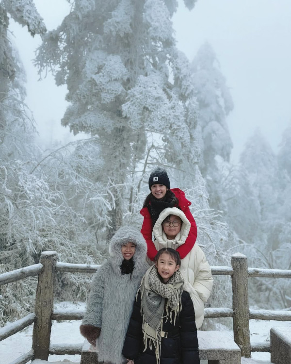 黃心穎二家姐黃心妙IG狂曬火辣相 弗爆身材超吸睛 瘋狂突破性感尺度！ 