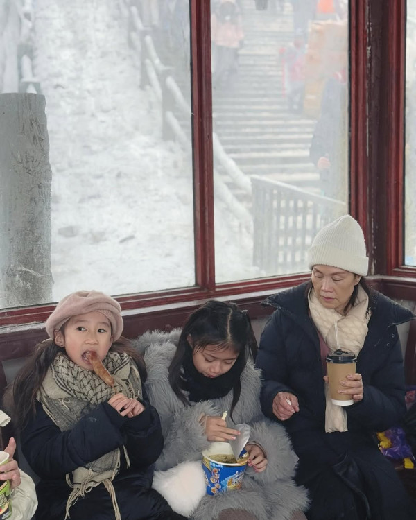 黃心穎二家姐黃心妙IG狂曬火辣相 弗爆身材超吸睛 瘋狂突破性感尺度！ 