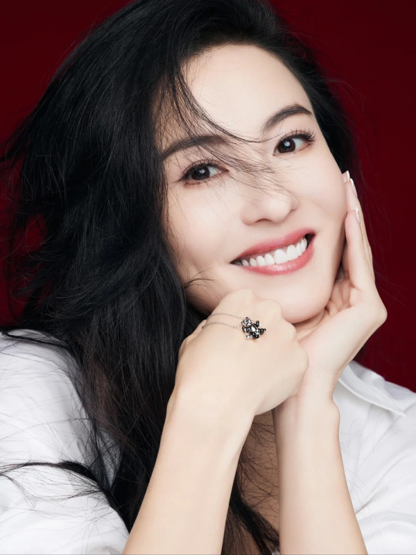 張栢芝激罕公開細仔Marcus 7歲生日片段!母子切蛋糕場面極溫馨 仔仔一舉動超窩心