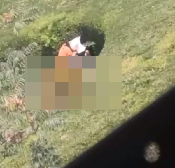 男女草坪巨坑公然上演活春宮 激戰地點竟意外成打卡熱點!