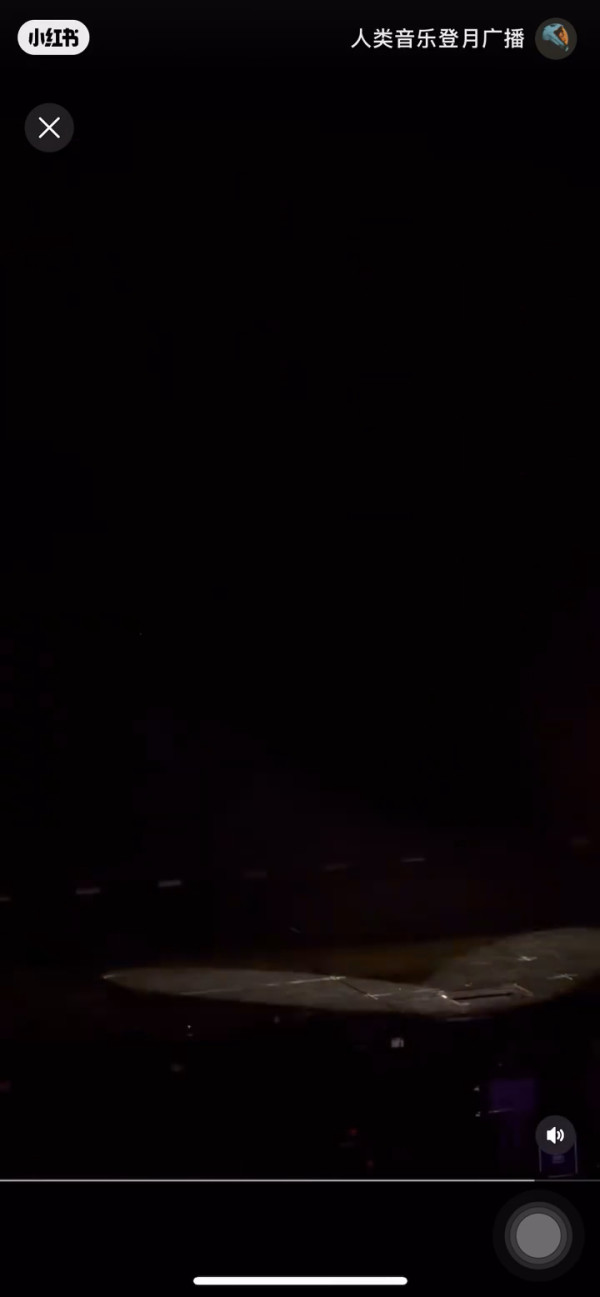 郭富城台北演唱會墮台傳巨響 右手遭重擊 起身忍痛完成表演