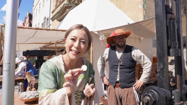 德國潮什麼｜「旅遊達人」梁芷珮曬絕密泳裝照 橙色比堅尼盡顯弗爆身材 