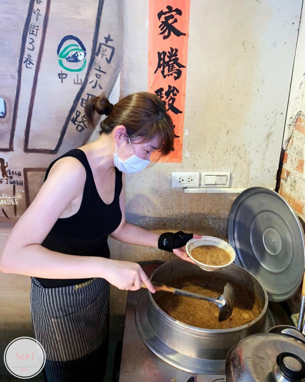 台北赤峰街逛街地圖|20間赤峰街美食CAFE+服飾店!台北No.1肉桂捲/古著店/鮮奶麻糬