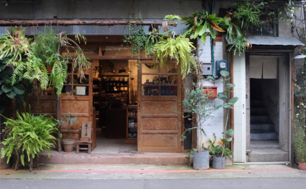 台北赤峰街逛街地圖|20間赤峰街美食CAFE+服飾店!台北No.1肉桂捲/古著店/鮮奶麻糬