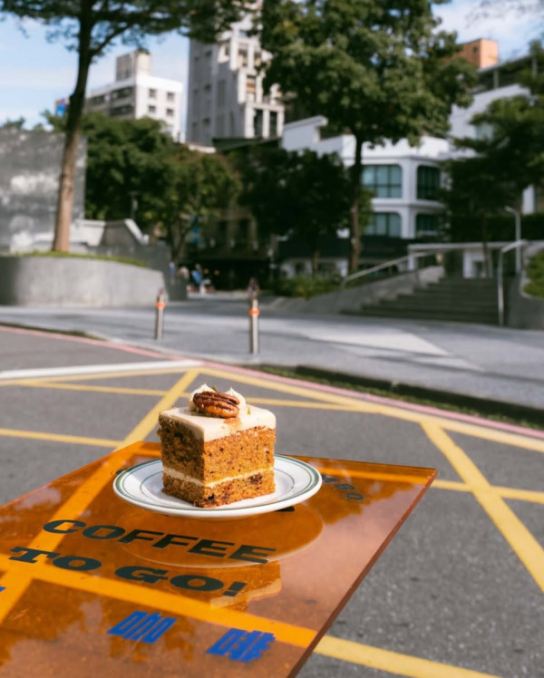 台北赤峰街逛街地圖|20間赤峰街美食CAFE+服飾店!台北No.1肉桂捲/古著店/鮮奶麻糬