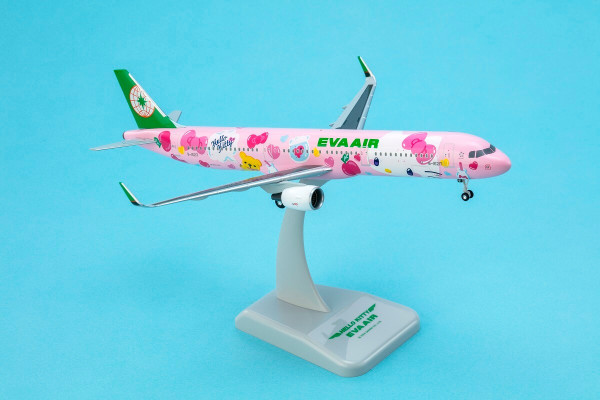 長榮航空推Hello Kitty粉萌客機 每日兩班直航高雄！提供Sanrio主題餐具/杯墊/拖鞋 