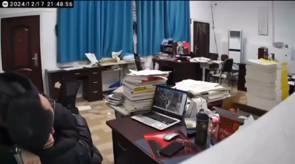 內地高中師生親暱影片流出 互相摟抱親吻 教育局已介入調查 