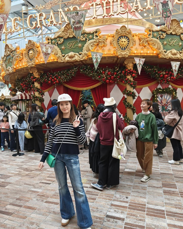 前港姐冠軍孖囡囡美國行年宵 大讚有新年氣氛:以為返咗香港