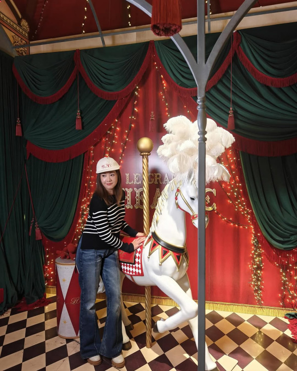 前港姐冠軍孖囡囡美國行年宵 大讚有新年氣氛:以為返咗香港