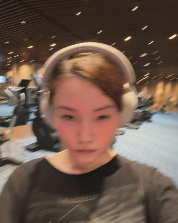 陳考威罕談Super Girls拆夥因由 親揭兩女爭一男事件真相！爆與Yanny婚期押後