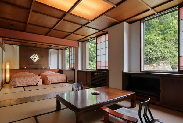 日本4大人氣溫泉+住宿推介丨私人風呂／望富士山／浪漫雪景 