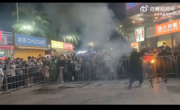 內地7歲童感冒咳出八嚿腹肌 專家解釋原因 網民:健身都慳返