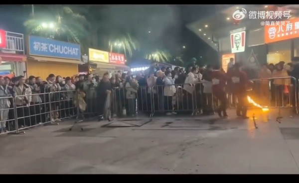 內地7歲童感冒咳出八嚿腹肌 專家解釋原因 網民:健身都慳返