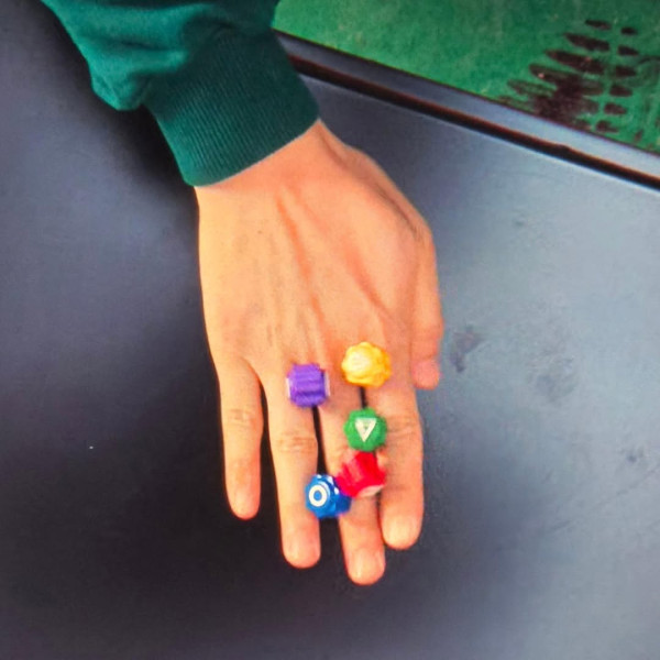 魷魚遊戲2︱姜河那「抓石子」素人替身曝光！婚禮前一天拍攝 到場見大cast勁震驚！ 