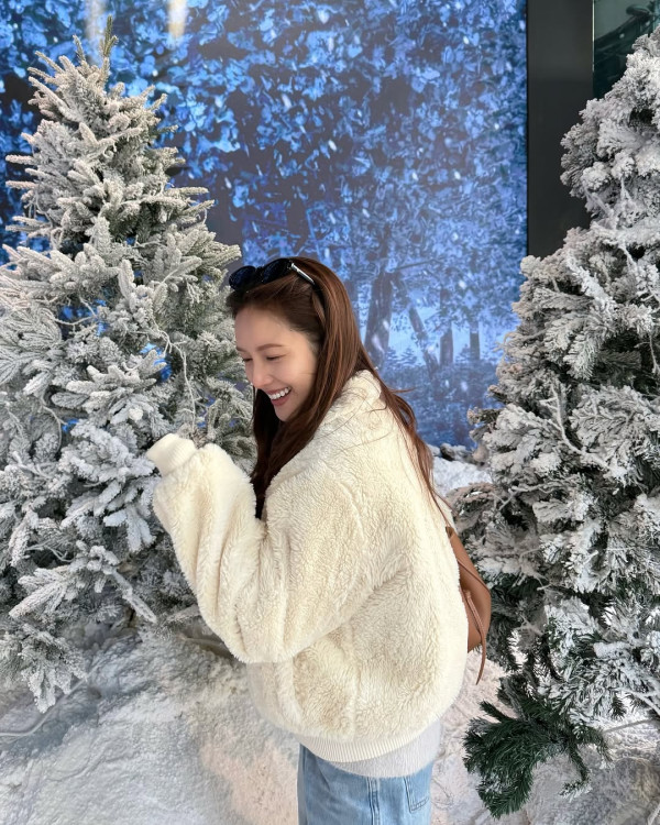 鄺潔楹親哥哥峇里島盛大婚禮曝光 豪華結婚放煙花震撼程度如綜藝真人騷