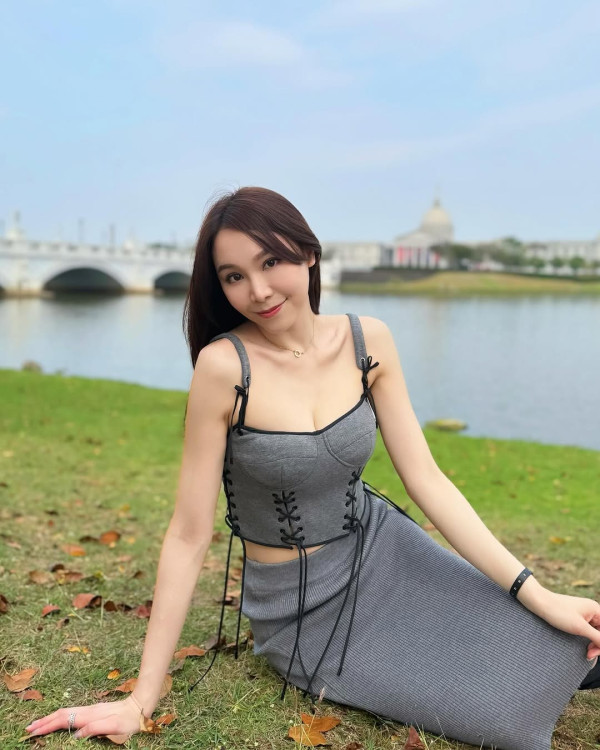 夏文汐姪女原來係TVB性感小花！隱藏親戚關係曝光！相差31歲同框如兩姐妹超驚艷