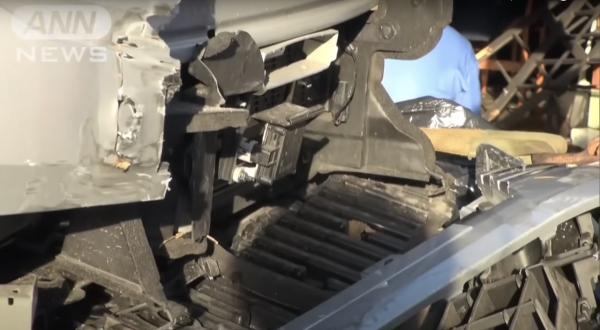 日本自駕香港女遊客誤將油門當剎車 撞入伊豆蕎麥麵店致一名顧客骨折 