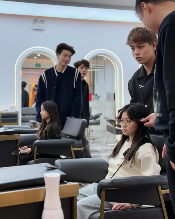 黃心穎二家姐黃心妙IG狂曬火辣相 弗爆身材超吸睛 瘋狂突破性感尺度！ 