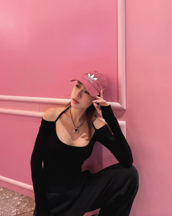 黃心穎二家姐黃心妙IG狂曬火辣相 弗爆身材超吸睛 瘋狂突破性感尺度！ 